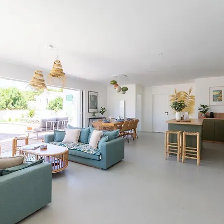 Magnifique Recente De Charme Avec Piscine