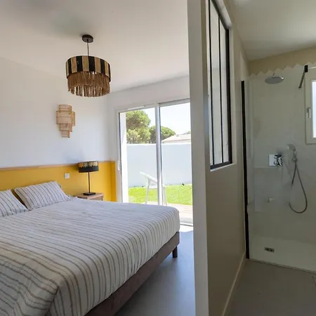 Villa Magnifique Récente De Charme Avec Piscine *