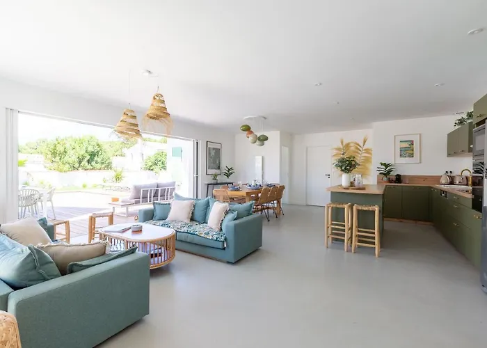 Magnifique Recente De Charme Avec Piscine