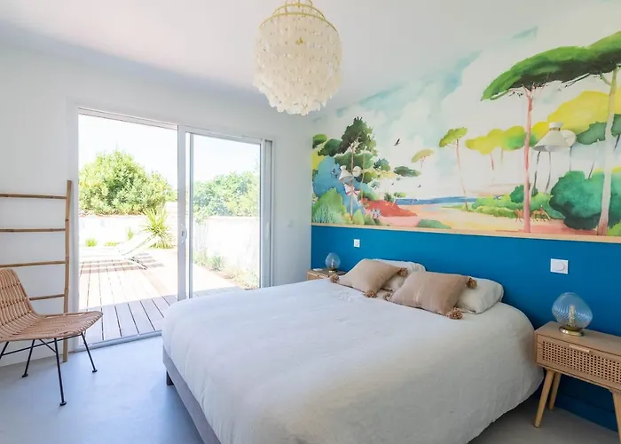 Magnifique Recente De Charme Avec Piscine *